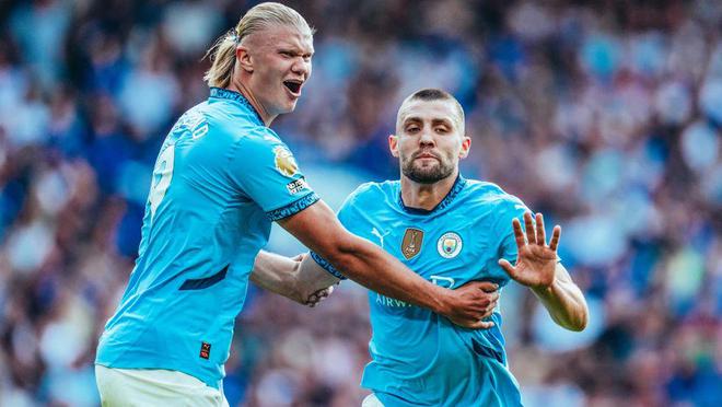 与当地社区 与当地社区